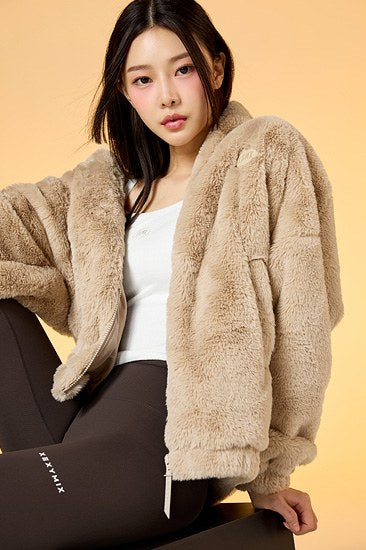 Loose Fit Eco Fur Jacket_Bear Half